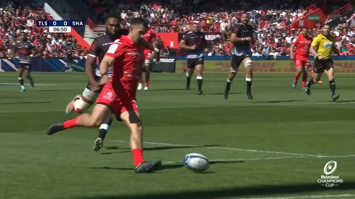 Mais comment tu peux faire ce geste sans trembler ? Thomas Ramos n'est pas de notre planète 😂 #ChampionsCup Investec Champions Cup