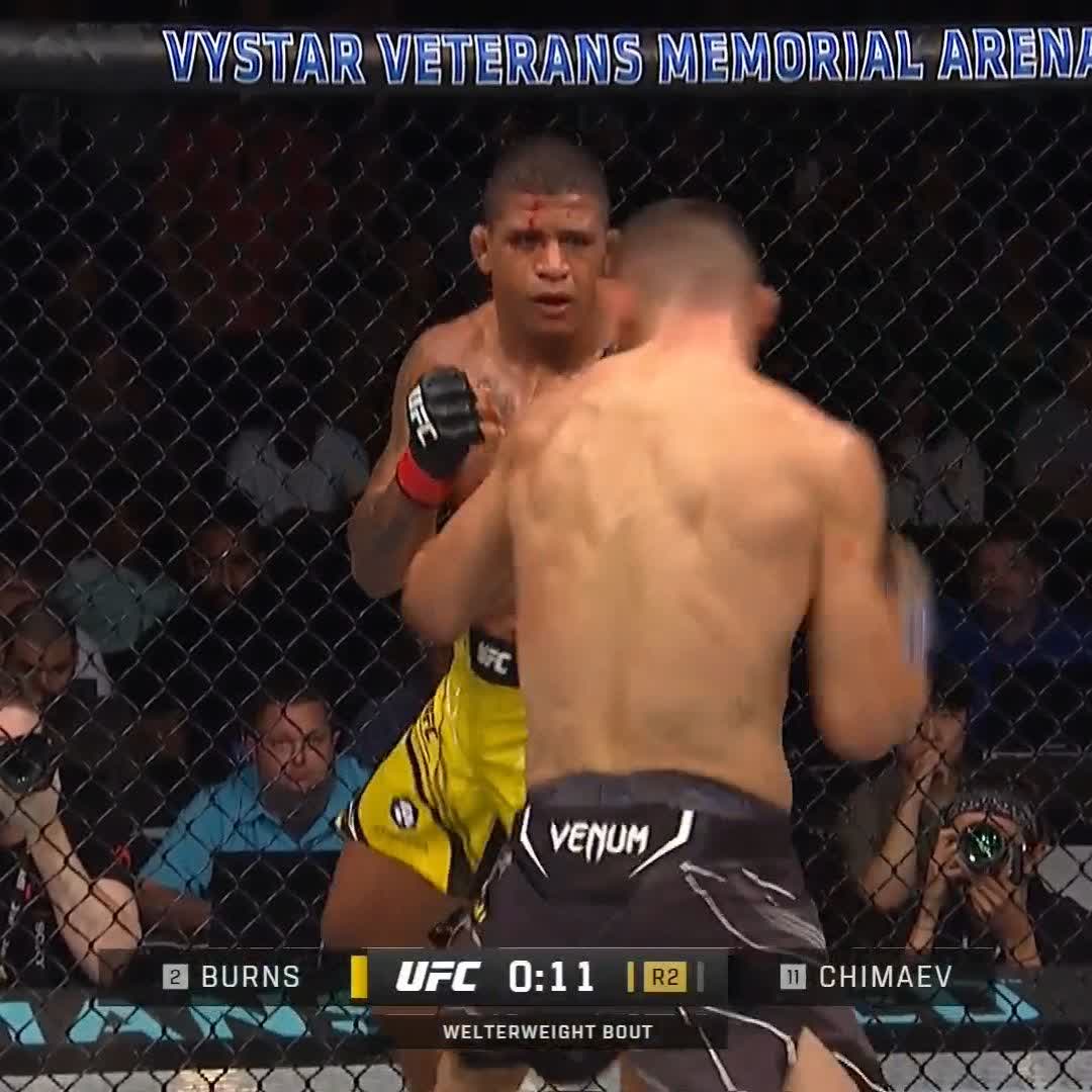 Ce knockdown de Gilbert Burns qui aurait pu mettre KO Khamzat Chimaev 💀 [UFC France | GILBERT BURNS DURINHO]