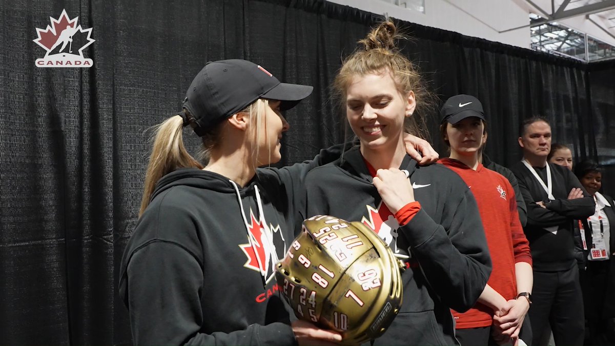 Get the tissues ready. Amazing words from Brianne Jenner and Emerance Maschmeyer ahead of game No. 1️⃣0️⃣0️⃣ for Emily Clark. 😭 Quels beaux messages de Brianne Jenner et d’Emerance Maschmeyer avant le 1️⃣0️⃣0️⃣e match d’Emily Clark! 😭 #WomensWorlds | #MondialFéminin