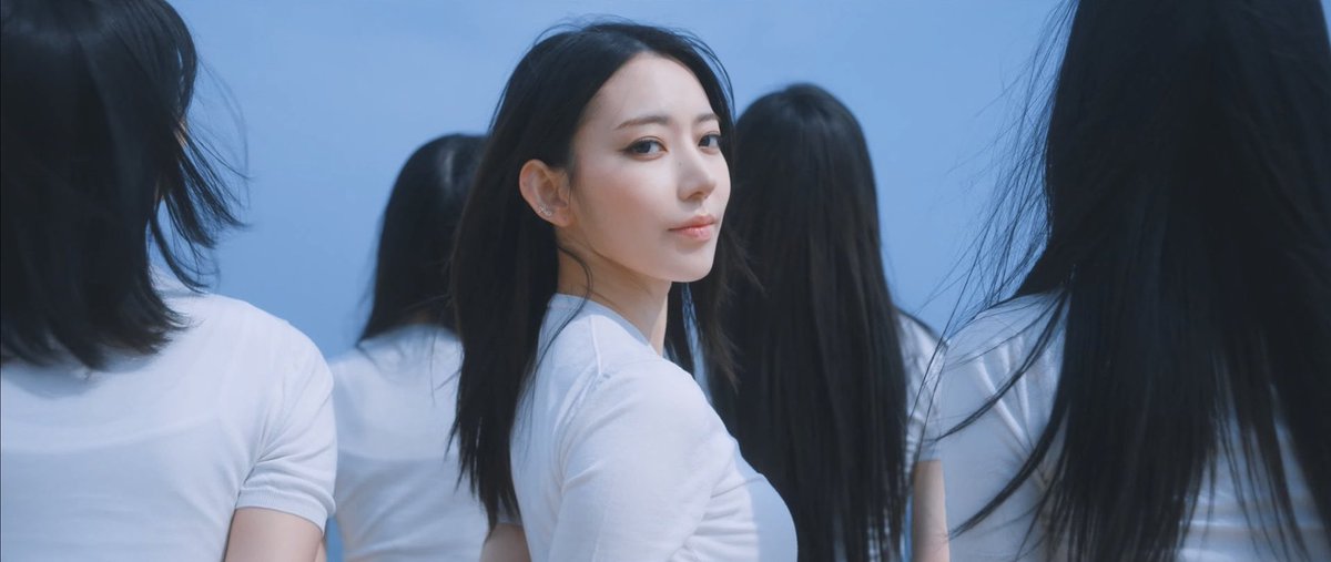 LE SSERAFIM - 1st Full Album 'UNFORGIVEN' Album Trailer "Burn The Bridge" ✦ with embedded YouTube link DO YOU WANT TO BE FORGIVEN #르세라핌 #UNFORGIVEN