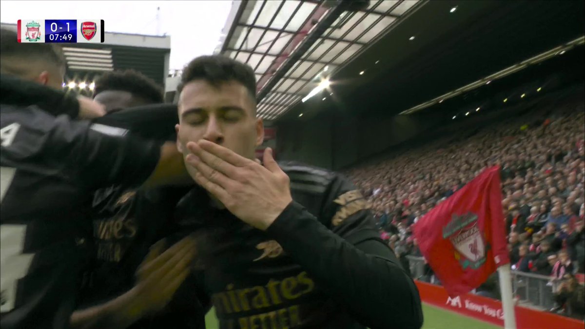 MARTINELLI! 🇧🇷 What a start! Arsenal LEAD at Anfield! 💪