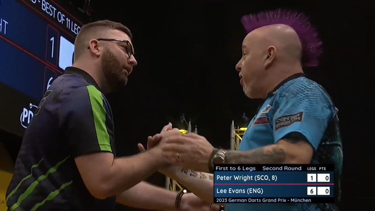 EVANS STUNS SNAKEBITE! What a win for Lee Evans! 👏 The Swindon star wins SIX straight legs to demolish world number two Peter Wright 6-1 and book his place at Finals Day on Monday! 🔜 Martin Schindler v Jim Williams 📺 | #ET4 R2