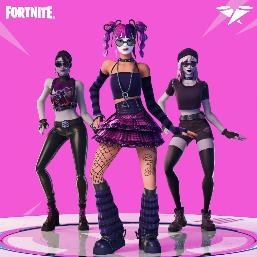 Flaunt it with the Made You Look Emote with moves by jess qualter🦋 and brooke blewitt and music by Meghan Trainor