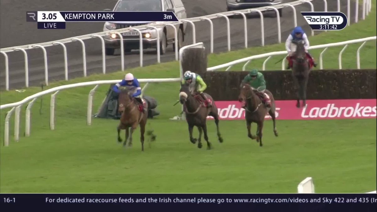 โญ Clan Des Obeaux - what a star โญ ๐ 31 runs ๐ฅ 11 wins ๐ฐ ยฃ1,076,186 ๐ ๐ King George VI Chase x 2 ๐ ๐ Betway Bowl x 2 ๐ Punchestown Gold Cup ๐ Denman Chase Paul Nicholls OBE | Harry Cobden | Sam Twiston-Davies
