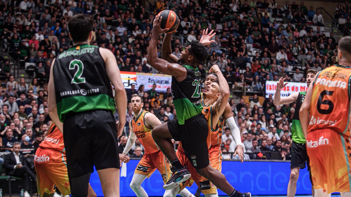 💚🖤 🔥20 puntos 🔥28 de valoración El partidazo de Andres Feliz ( #10 andres feliz #10 ) con la Club Joventut Badalona frente a Valencia Basket 📽️ Liga Endesa
