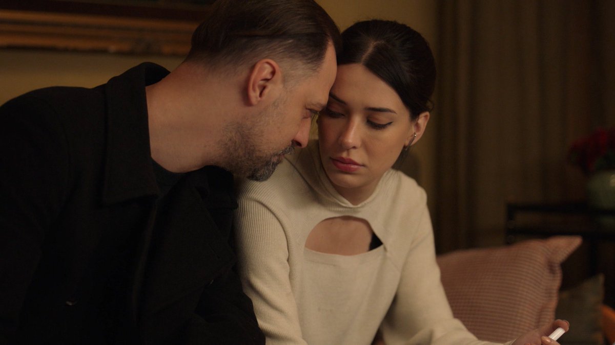 “Hayat direnmek demek, savaşmak demek...” #GelsinHayatBildiğiGibi yeni bölümüyle Perşembe saat 20.00’de @showtv’de. ⛓ @bkmonline