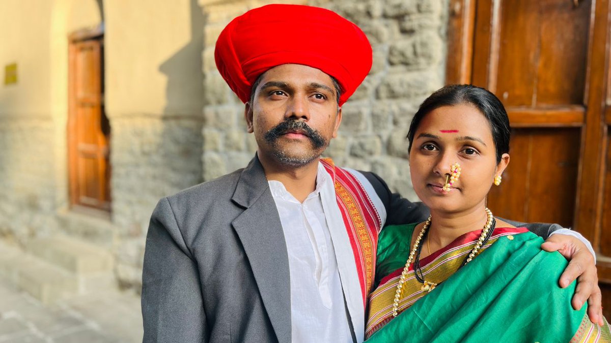 माझ्या साऊसोबत प्री वेडिंग ❤️💌 पाचवीला पुजलेली गरिबी संपल्यानंतर पहिल्यांदाच माझ्या घरात मोठा कार्यक्रम होतोय. यंदा कर्तव्य पार पाडतोय. माझ्या आयुष्यात स्त्री आणि शिक्षण या दोघांचं मोठं योगदान राहिलंय. तुमचा आशिर्वाद पाठिशी राहावा. ज्योतिबा आणि साऊ तर कायम माझ्या काळजात आहेत.