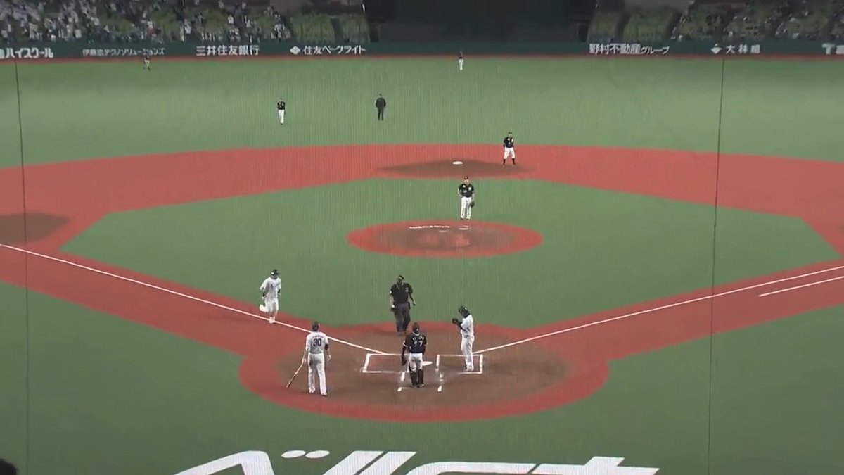 4番の存在感を発揮するバックスクリーン左への一発‼🌈🚀 埼玉西武 #中村剛也 選手の今シーズン第1号ソロホームラン‼✨ #seibulions 埼玉西武ライオンズ 👇ライブ配信はこちら