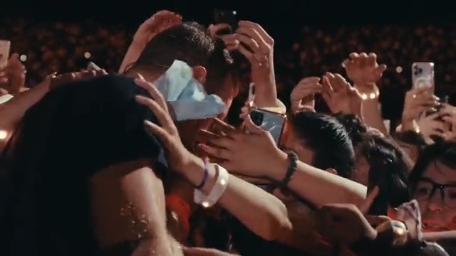 💫 ONE WEEK until Coldplay - Music Of The Spheres: Live at River Plate is in cinemas worldwide (April 19 and 23) 🛸 Includes exclusive behind-the-scenes short film featuring new interviews with the band. Tickets on sale NOW at #ColdplayRiverPlateFilm