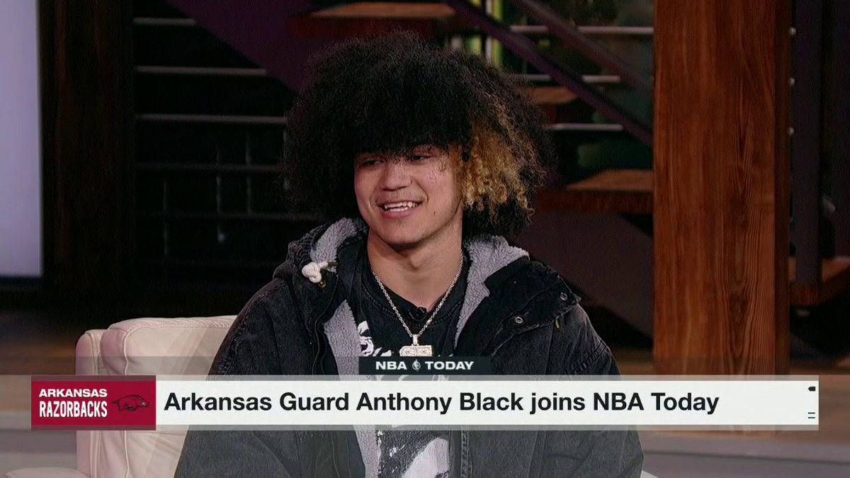 Arkansas PG Anthony Black has declared for the 2023 NBA draft. (via Malika Andrews, NBA Today)