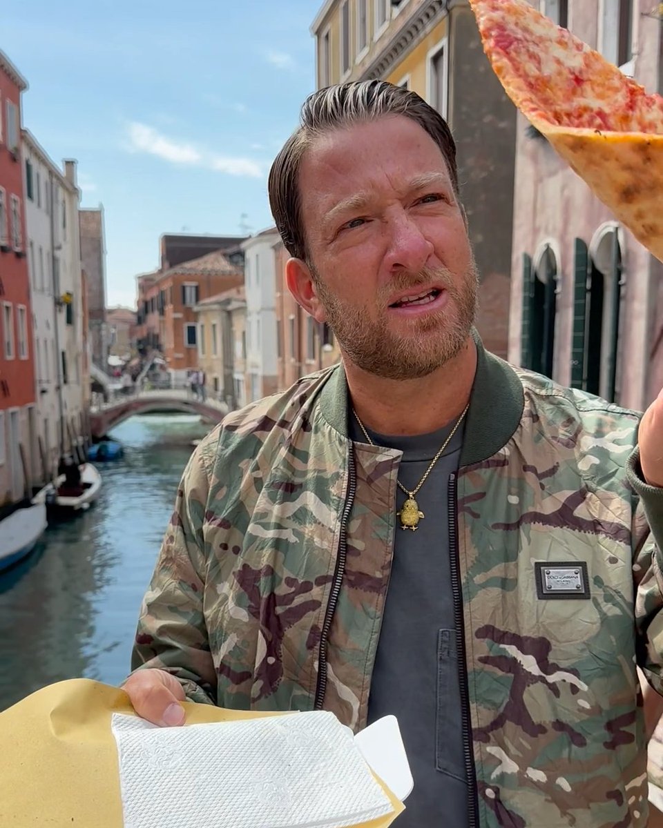 Barstool Pizza Review - Calda Pizza (Venice, Italy)