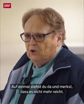 Monika muss jeden Rappen umdrehen. Nach dem Tod ihres Mannes geriet sie unverschuldet in die #Altersarmut. Bei #MonaMittendrin erzählt die Rentnerin, wie sie ihren Alltag meistert und wovon sie träumt. #SRFDok mona vetsch
