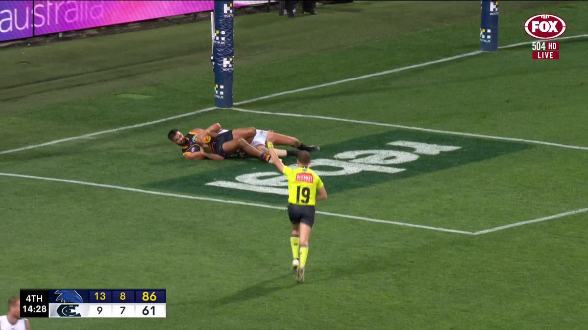 Any issues for Jack Silvagni after this brain fade? 📺 Watch #AFLCrowsBlues LIVE on ch. 504 or stream on Kayo: ✍️ BLOG 🔢 MATCH CENTRE