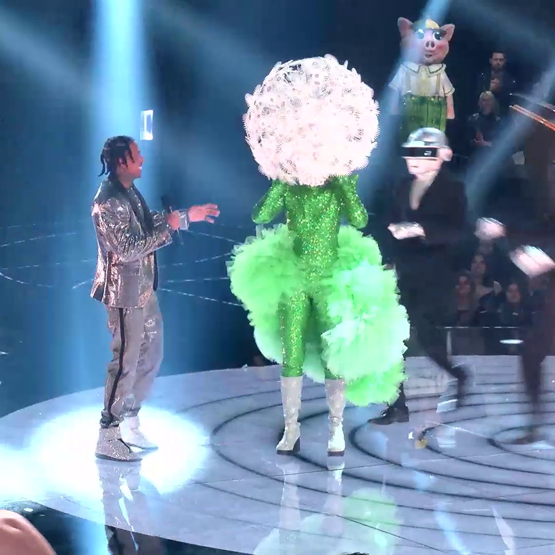 Totally out of this world to discover alicia witt from #TheConduit under #DandelionMask! 😍 #TheMaskedSinger