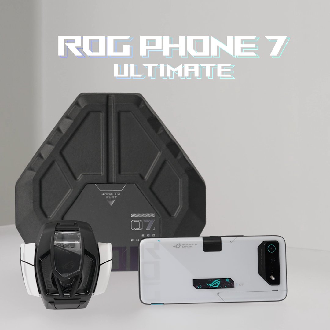 Prepare your space journey with the Cyber Flight Panel! #ROGPhone7 Utimate can express your true style and embrace the full potential of cutting-edge technology and the world-leading thermal technology — the AeroActive Portal. #Snapdragon #ForThoseWhoDare