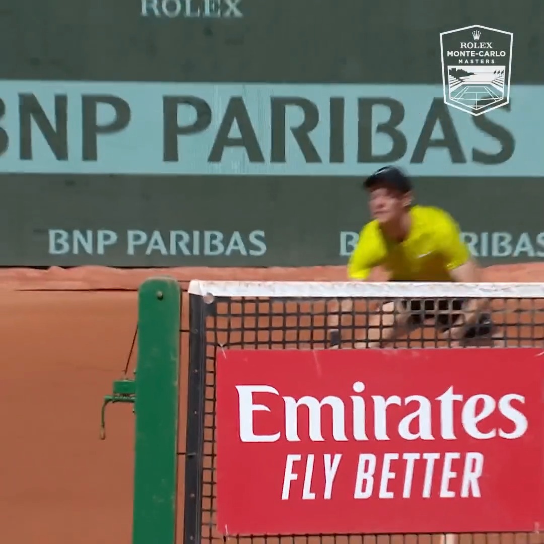 Winner winner Jannik Sinner ⚡️ Jannik Sinner with today's Play of the Day! #RolexMonteCarloMasters