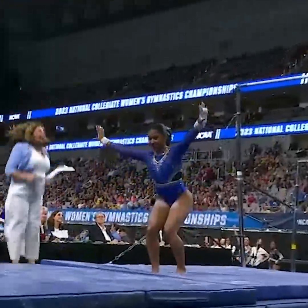 JORDAN CHILES WITH A PERFECT 10 ON BARS 😱 #ThatsaW I UCLA Gymnastics