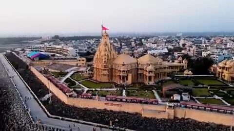 अनुभव कीजिये हमारी हज़ारों साल पुरानी सभ्यता, गौरवशाली संस्कृति, सुनहरी ऐतिहासिक विरासत, और दशकों लंबा स्वतंत्रता संग्राम. देखिये नए भारत की नयी कहानी Bharat’s Renaissance, कामिया जानी की ज़ुबानी, आज रात 8 बजे सिर्फ JioCinema पर. #jiocreativelabs @JioCinema