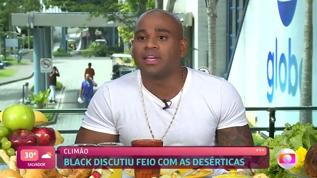 "Procurei me manter calmo e Domitila me ajudou bastante. Se fosse eu falando daquele jeito com a Bruna a reação das pessoas seria diferente. Quando ela me chamou de moleque pesou porque sei da minha trajetória." (Black) #bbb23 #maisvoce