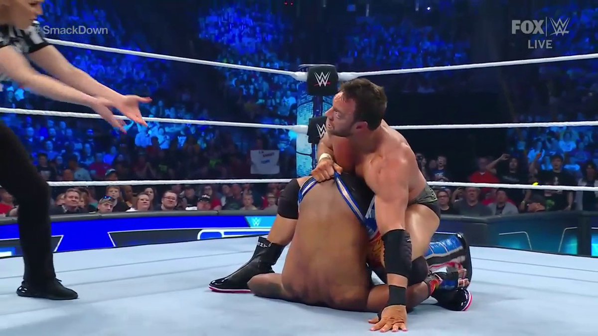 Two can play that game LA Knight 😏 Austin Creed #SmackDown