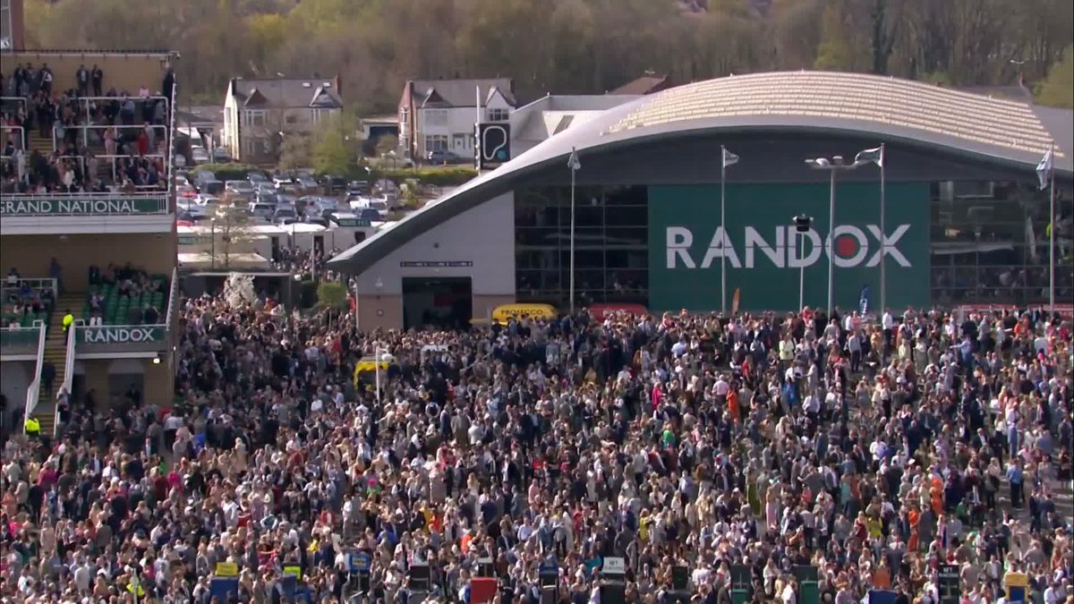 "Welfare and the love of the racehorse an absolute priority. This country has world beating welfare standards." ❤️ 🇬🇧 🐴 🗣Ed Chamberlin #ITVRacing | #GrandNational