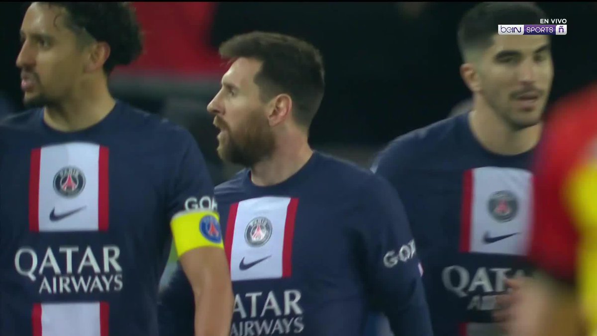 Mbappé found Messi with the back-heel assist 🤤 (via beIN SPORTS Español)