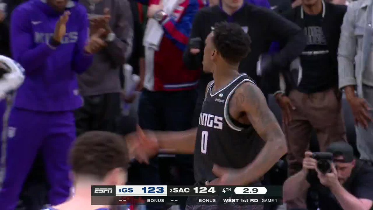 Andrew Wiggins had a chance to hit the go-ahead bucket. Sacramento is LOUD 🗣️