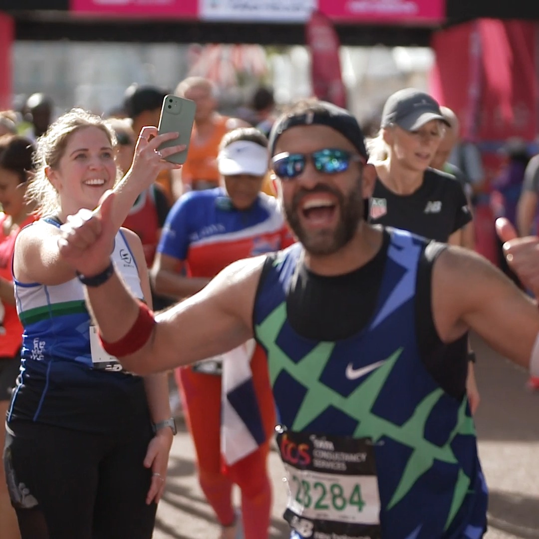 One week. If ever you needed proof that any feelings of doubt, worry, fear or pain are washed away the moment you cross that finish line, here it is 🙌 #LondonMarathon #WeRunTogether