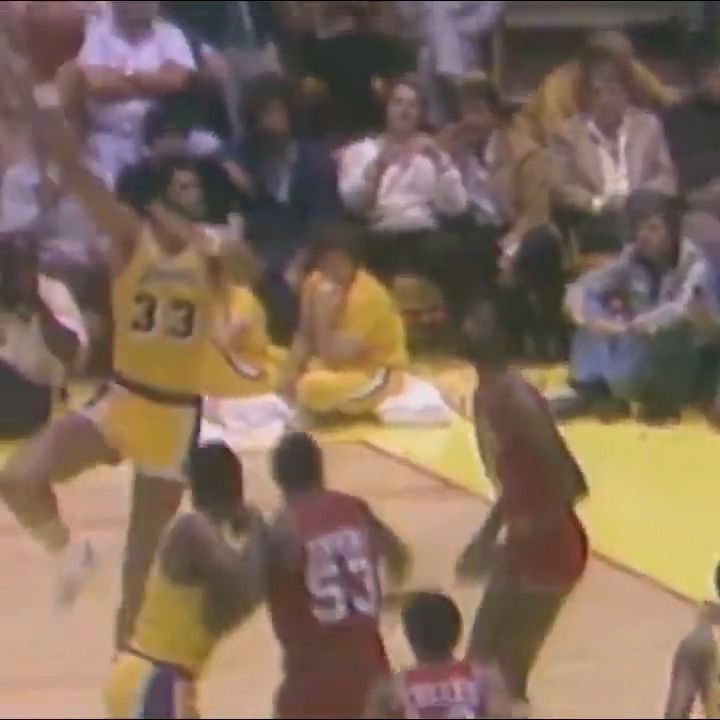HBD Kareem Abdul-Jabbar 🐐 His skyhook is the most unstoppable move in NBA history!