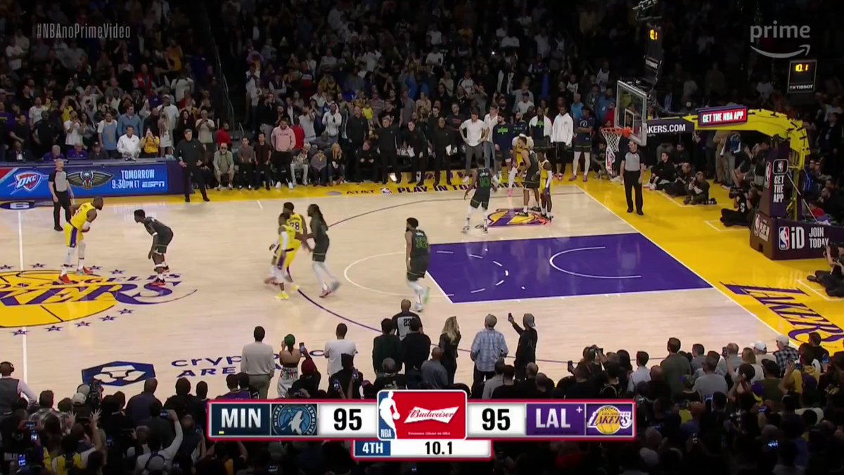 Boom Boom Shakalaka! 🏀 Os Playoffs da NBA começaram e é claro que o Camisa 23 vai estar ligado nos duelos com a narração do Mensageiro do Caos: Rômulo Mendonça! Quem vence o Jogo 1 da série: Suns ou Clippers? Acompanhe no Prime Video Sport Brasil! #nbanoprimevideo #publi