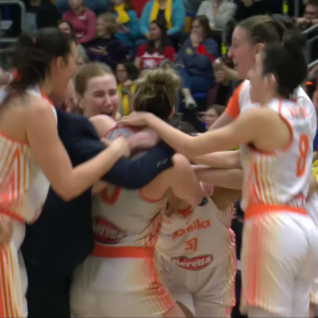 The WILDEST ending you could imagine. 🤯 Famila Schio take the #EuroLeagueWomen bronze after a bizzare finish!