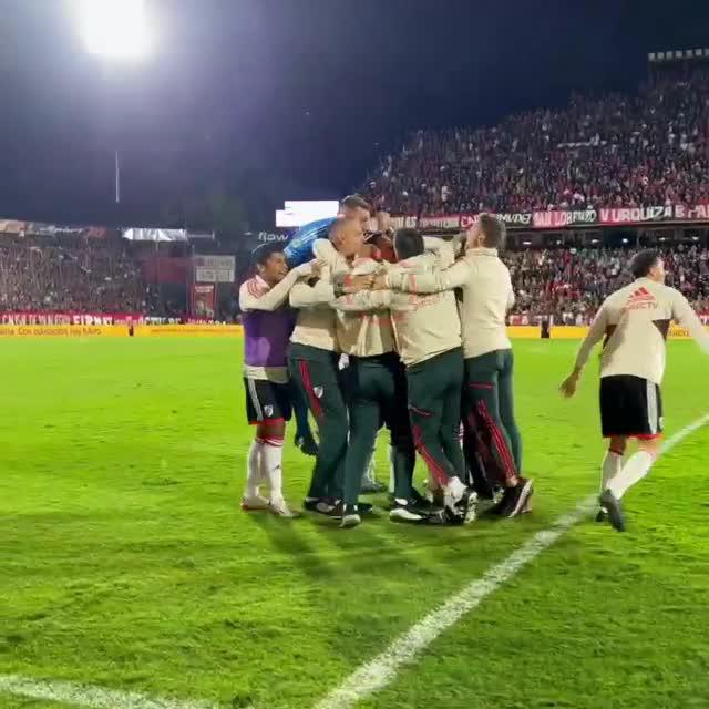 El gol más gritado del año. Demichelis, eufórico como nunca. River se llevó tres puntos de oro de Rosario.