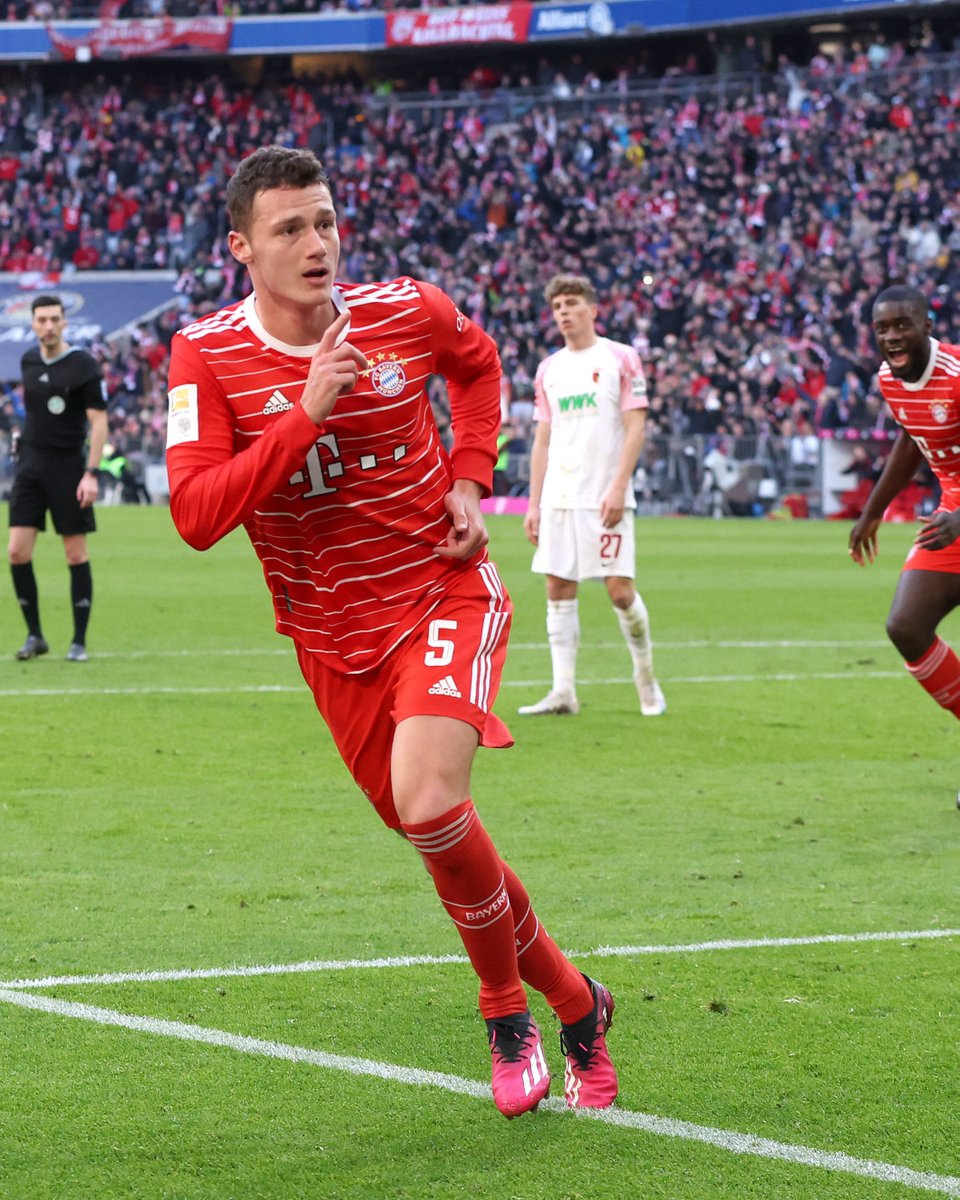 We asked, you voted 🫵 Benjamin Pavard 5's brilliant finish against Augsburg is our Goal of the Month for March 🙌💥 🗞️ #MiaSanMia