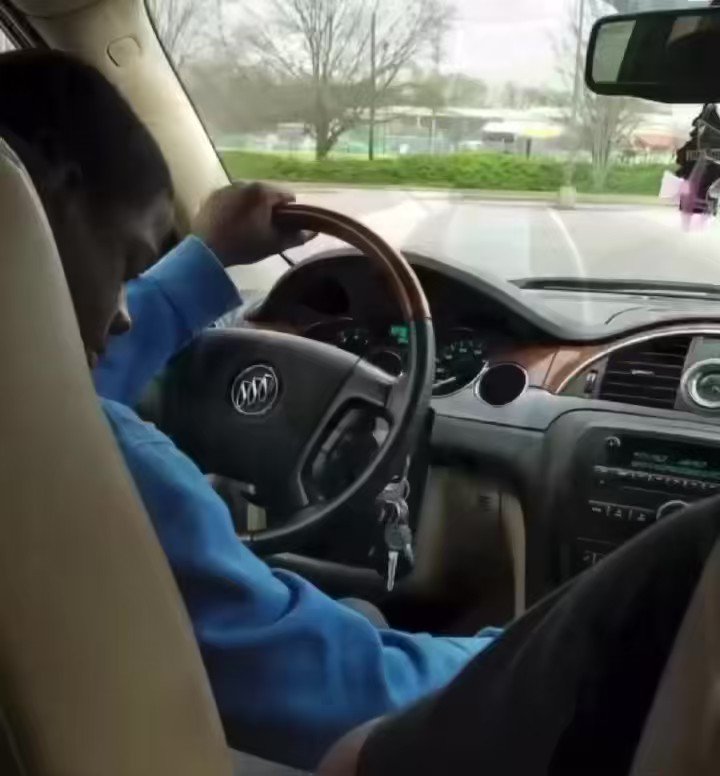I’m crying!! Mom said “let him out” 🤣🤣🤣😭😭😭😭