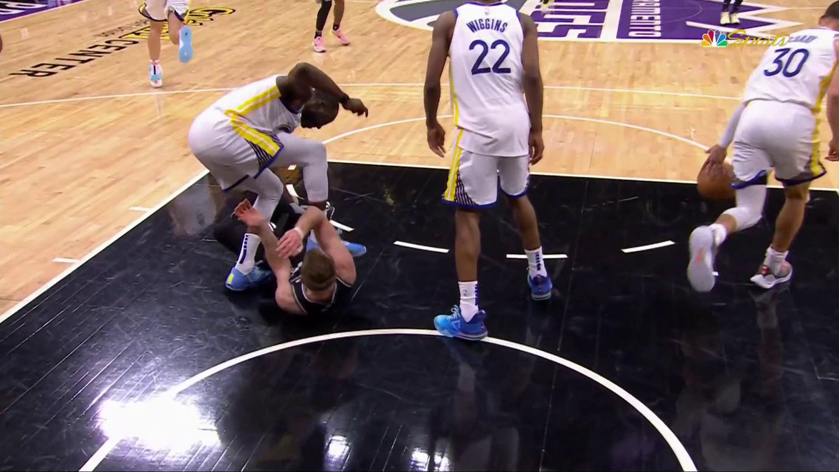 Draymond has been given a Flagrant 2 and was ejected after this play