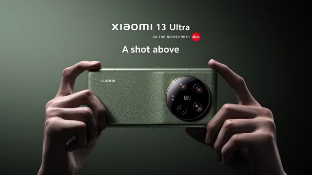 Unveil #Xiaomi13Ultra! An ultra design for an ultra flagship, made for photography enthusiasts. 🟠📷🔴 #AShotAbove