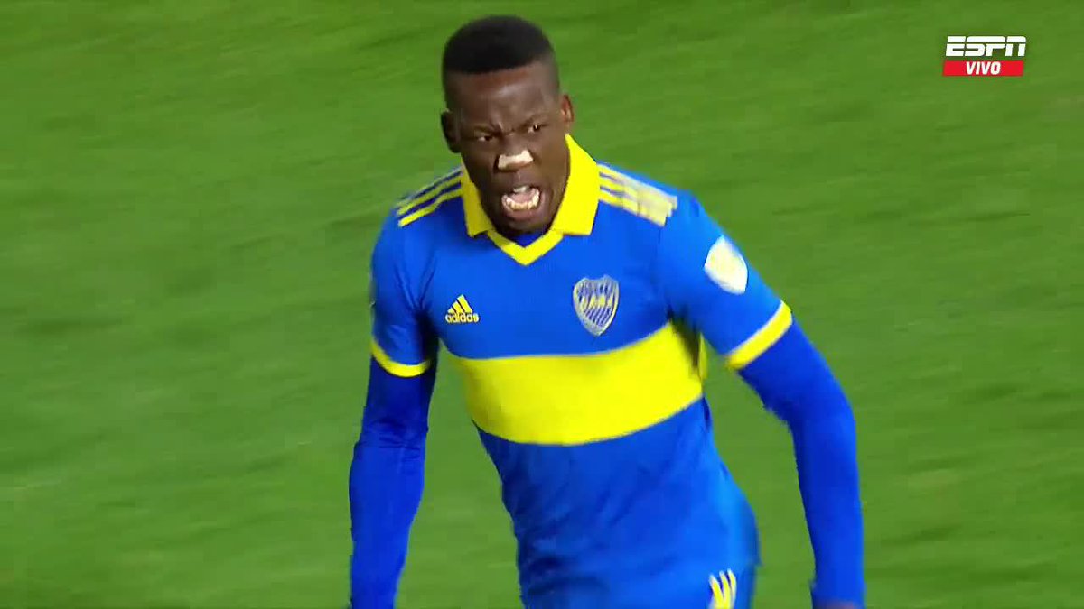 EL GOLAZO DE ADVÍNCULA. 🤯🇵🇪