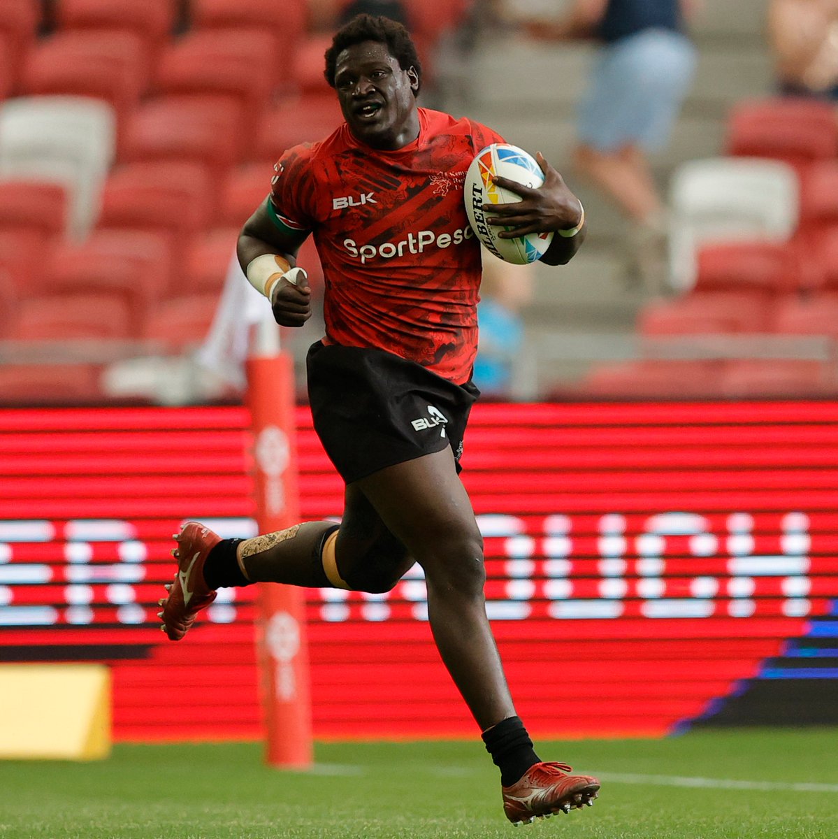 Just 90 seconds of Alvin Otieno being ✨ Alvin Otieno ✨ Happy birthday, Alvin OTIENO! 🐃 🇰🇪 Shujaa | #HSBC7s