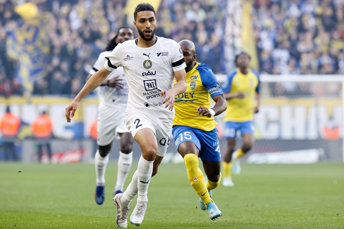 👀🌉 🇲🇦 Abzi Diyaeddine🦁 🇨🇦 Pau Football Club #FCSMPAUFC (2-3)