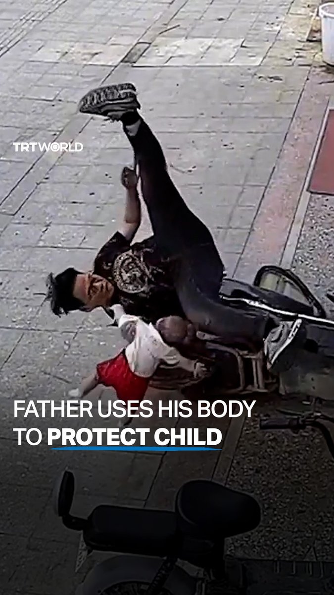 A heroic father saved his 3-month-old son from a possible injury by using his own body to cushion the infant’s fall