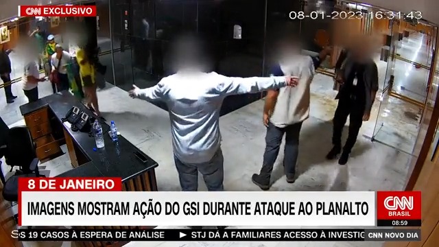 O GSI de lula facilitou a entrada de manifestantes nos órgãos dos 3 poderes no dia 8 de janeiro. As imagens mostram até o ministro chefe do GSI dando orientações aos invasores. É por isso que queriam esconder as imagens e por isso não querem a CPMI.