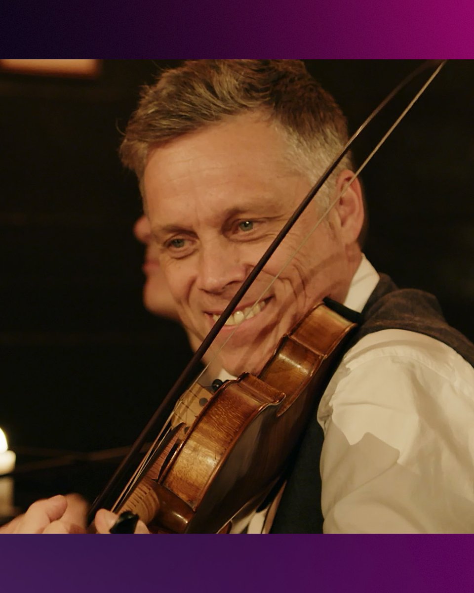 Step back in time with a 17th-Century sea shanty performed by Bjarte Eike and Barokksolistene in one of London's oldest taverns. 🎻 🍺 For more fiddle tunes, drinking songs and sea shanties watch The Alehouse Sessions Sunday at 9pm on BBC Four and BBC iPlayer