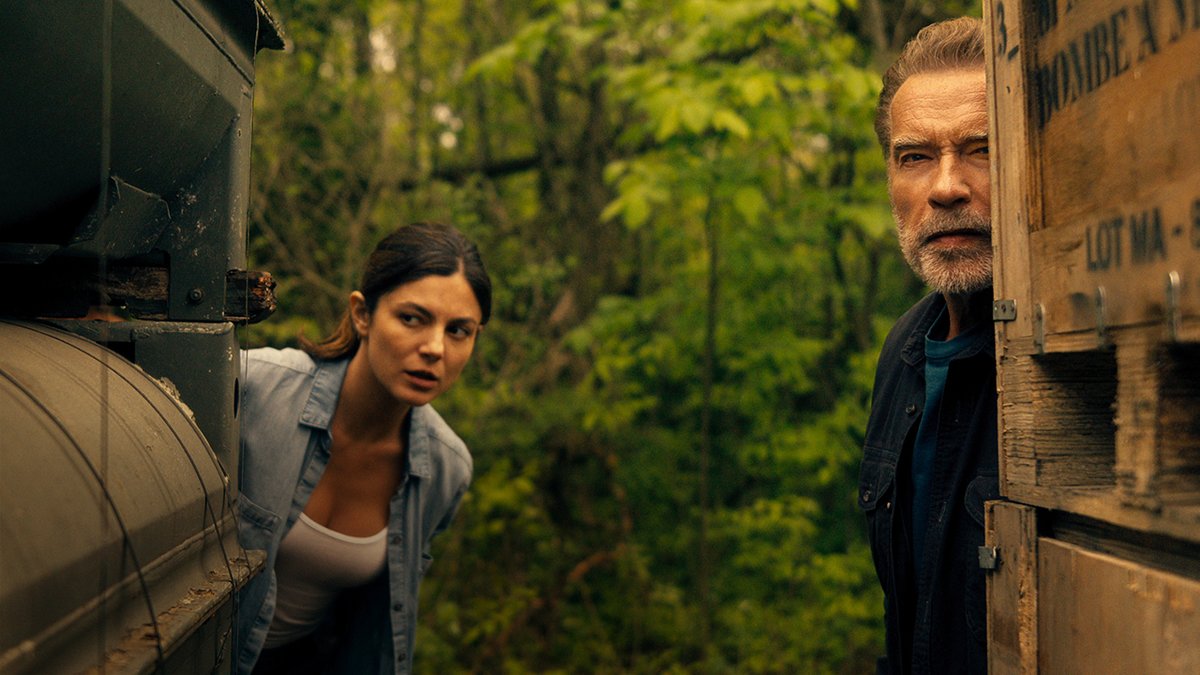 Heroes don't retire. They reload. Watch the trailer for Arnold Schwarzenegger's first series ever! FUBAR premieres May 25