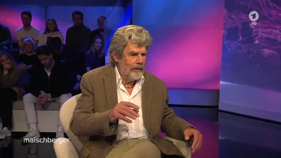 „Die versuchen uns zu erpressen“, sagt Abenteurer Reinhold #Messner über die #LetzteGeneration. „Wir müssen aufpassen, dass wir die Demokratie retten“, so Messner. Andernfalls drohe „in wenigen Jahren ein Bürgerkrieg“. #maischberger #Klimaaktivisten #Klimaschutz Das Erste