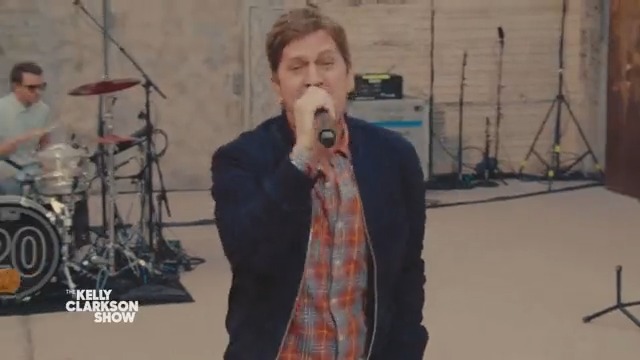 .Matchbox Twenty Performs 'Wild Dogs (Running in a Slow Dream)' On The Kelly Clarkson Show!