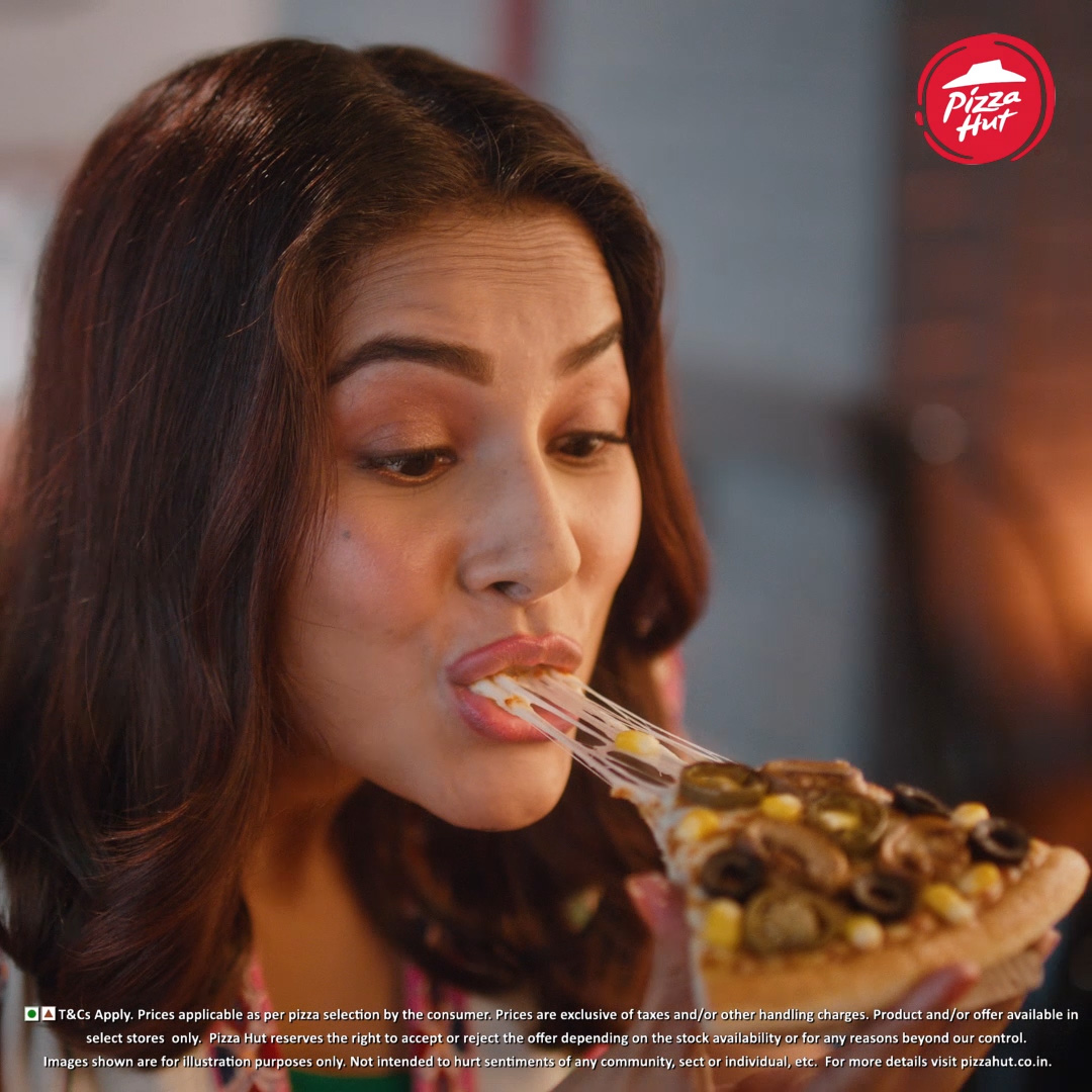 Shehnaaz has us convinced that every mood is an excuse to order a pizza. Be it spicy or cheesy, we have it all! So, choose from 10 new pizzas like​ Mazedar Makhni Paneer, Awesome American Cheesy, Dhabe da Keema &amp; many more. Enjoy Mood Anusar! 🤩😜​🤤🥳🍕