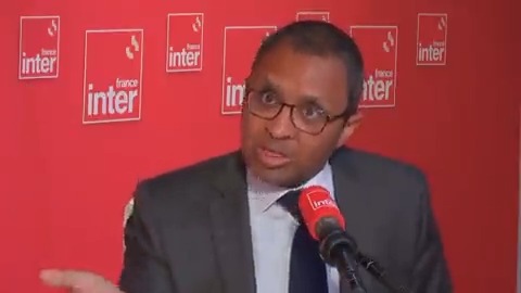 Les professeurs travaillent tous les jours pour assurer la réussite des élèves. Nous choisissons de mieux rémunérer des missions qui participent à la transformation de l'École. Dans le cadre du Pacte, nous passons à 69 euros de l'heure, contre 45 actuellement. #le7930inter
