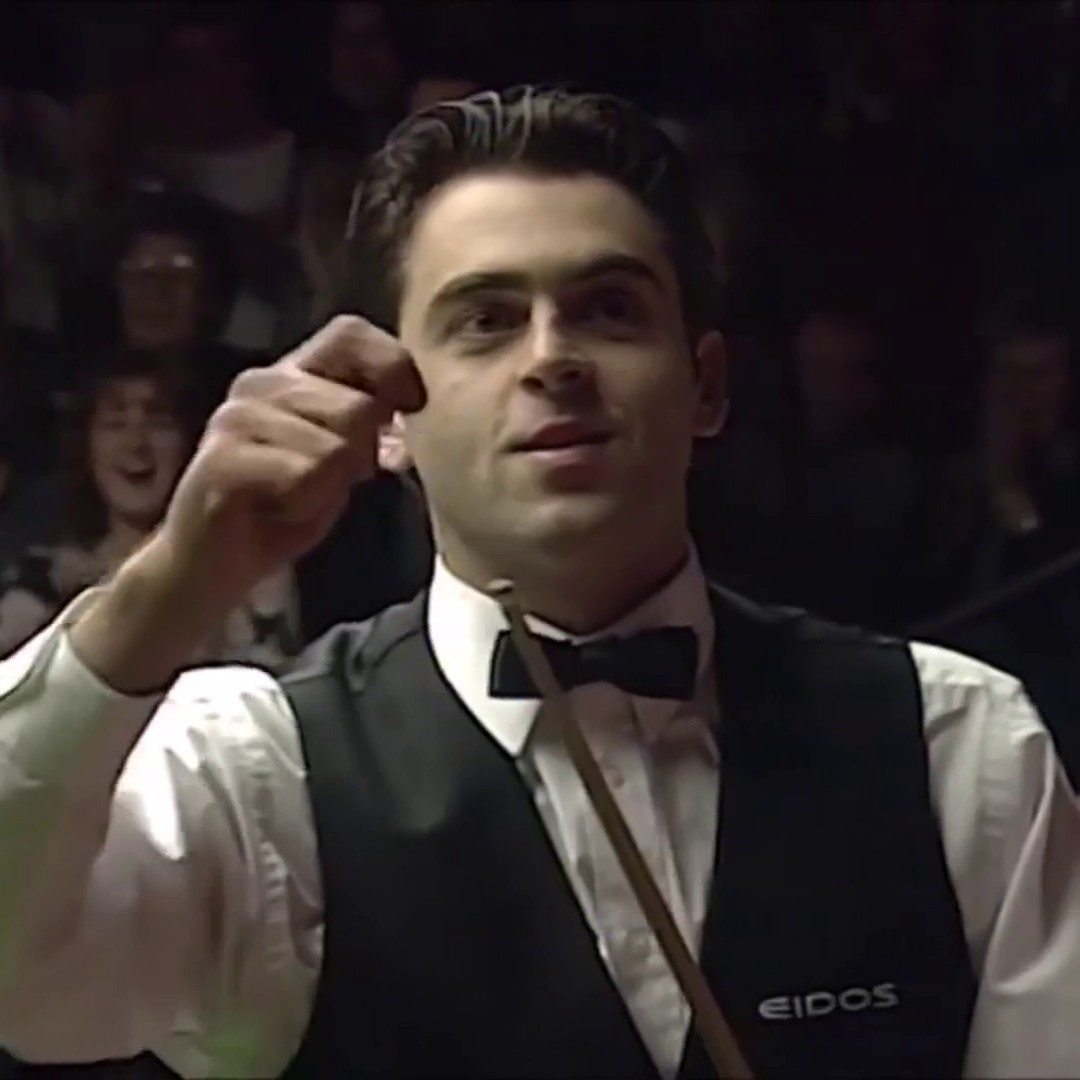 It doesn't get any better than this 𝒎𝒂𝒈𝒊𝒄𝒂𝒍 maximum from Ronnie O'Sullivan 😍 #OnThisDay in 1997: We witnessed the fastest 147 in snooker history at the World Snooker Championship 🚀 Ronnie O'Sullivan | WST
