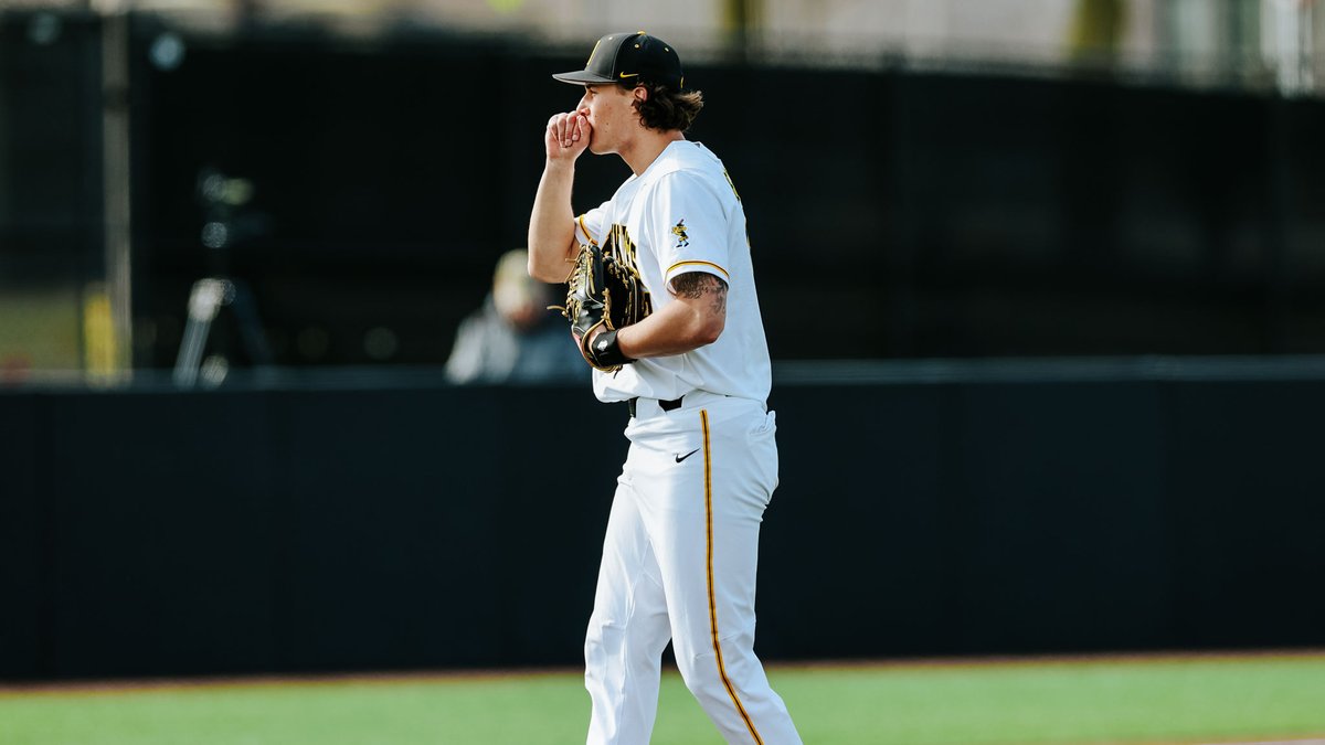 ๐๐ข๐ฌ๐ ๐ญ๐จ ๐ญ๐ก๐ ๐๐๐๐๐ฌ๐ข๐จ๐ง #Hawkeyes
