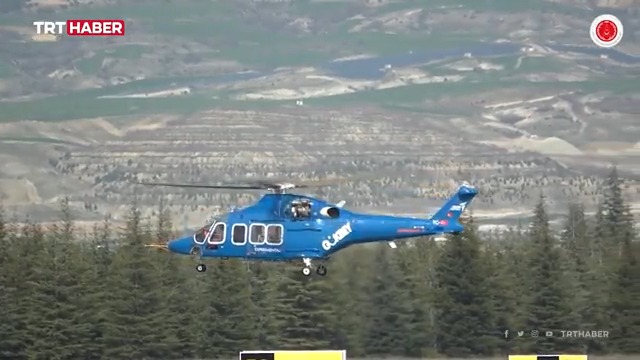 GÖKBEY yerli motorla uçtu. Savunma Sanayii Başkanı İsmail Demir: Aziz milletimize de bir bayram hediyesi.